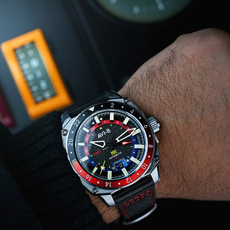 Montre AVI-8 - HAWKER HUNTER ATLAS GMT AUTOMATIC - DEVIL BLACK - AV-4122-01