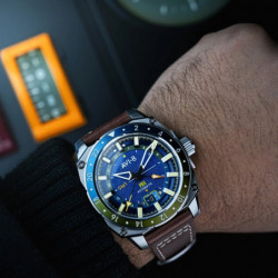 Montre AVI-8 - HAWKER HUNTER ATLAS GMT AUTOMATIC - EARTH BLUE  - AV-4122-02