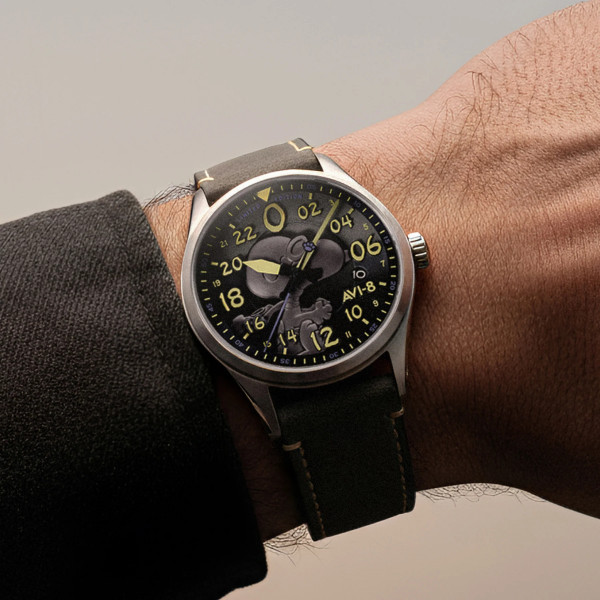 Montre Avi-8 -  Spitfire Peanuts Snoopy Flying Ace 24 Hour Automatic Limited Edition - AV-4150-01 - Charcoal Grey